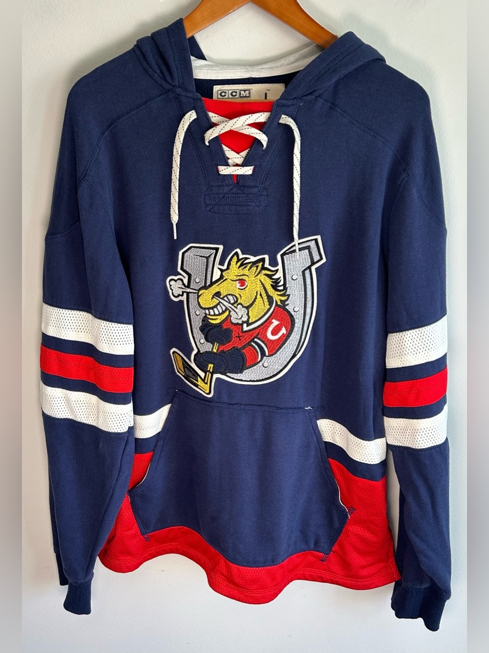 Barrie Colts OHL CCM Jersey Style Hoodie Sweater Men’s L Logo Hockey Laces 2015